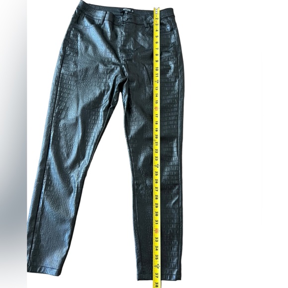 Missguided Plus Croc Faux Leather Slim Leg size 8 petite - Picture 3 of 8